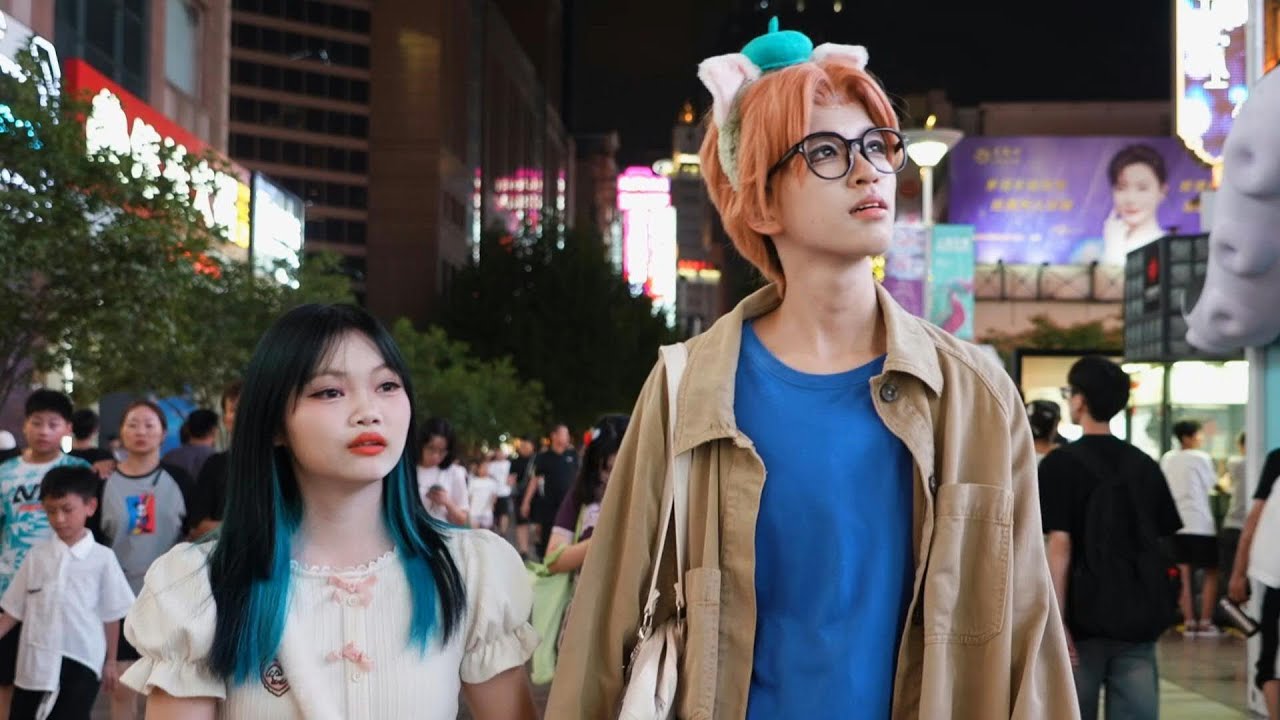 Young Chinese women hire female cosplayers to play fantasy boyfriends | AFP