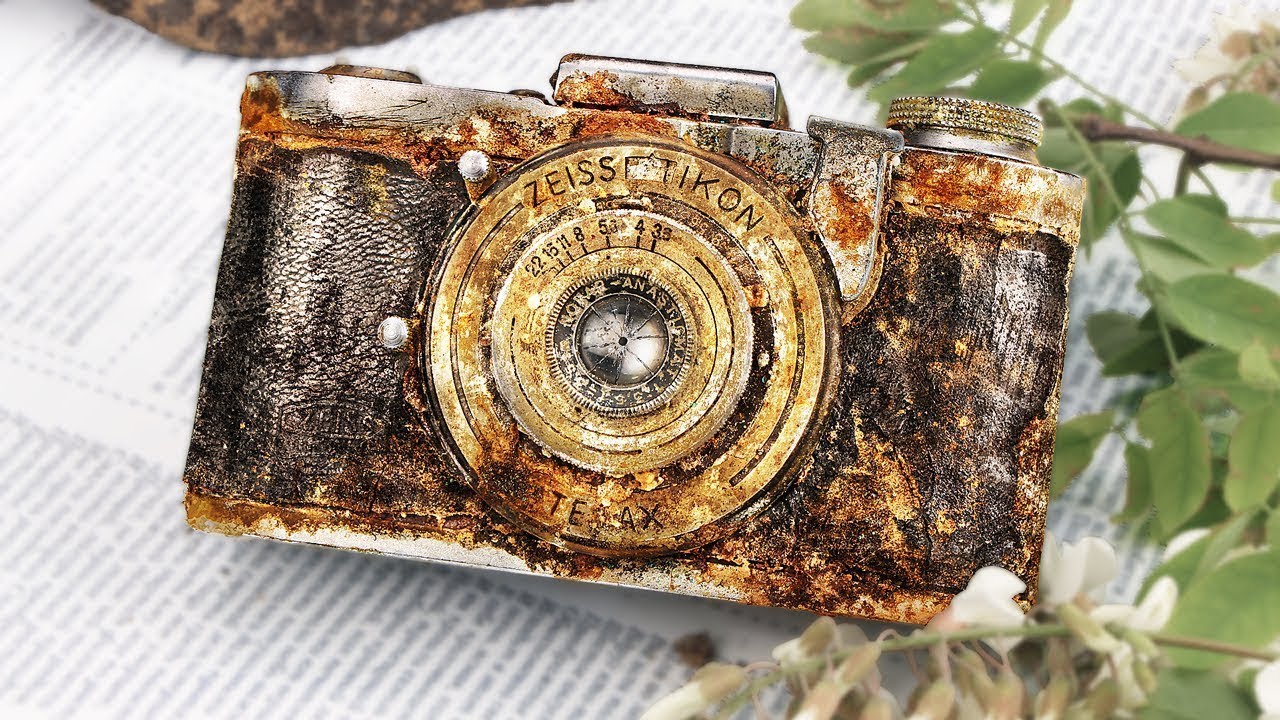 Appareil photo à soufflet historique Photo Stock - Alamy