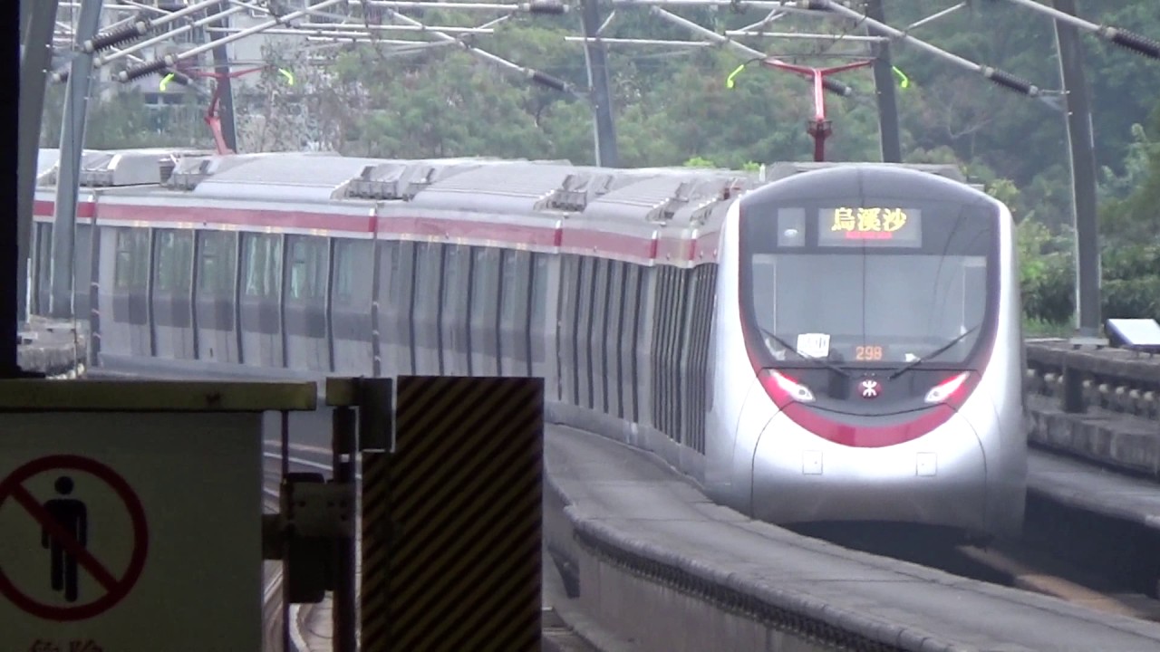 TML C-Train (D397/D398) 不載客駛經馬鞍山綫車站