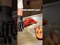 デザートワゴン選び放題。伊勢海老は生きたまま真っ二つ