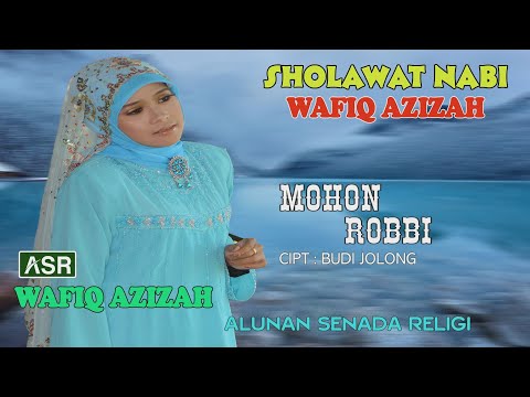 WAFIQ AZIZAH -