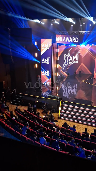 The legend Erni Djohan menyanyikan langsung Teluk Bayur #telukbayur #amiawards #ernidjohan