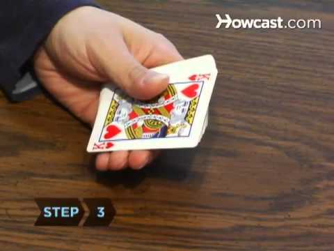 Video: How to Play Card War (Card Game): 13 Steps