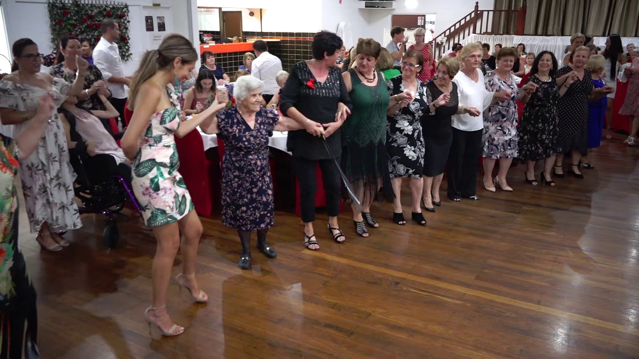 8mi  MART  vo NEWCASTLE AUSTRALIA Najstarata gostinka STEVANKA 94 godini