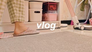 a homebody vlog — got my booster shot💉, side effects, room cleaning🧺