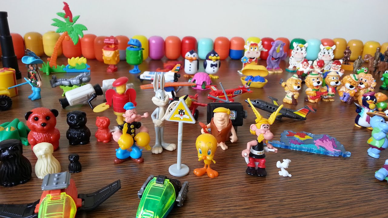 Коллекция игрушек купить. Коллекции Киндер сюрпризов 90 х. Коллекция игрушек Киндер сюрприз 90-х. Киндер сюрприз 90е яйцо. Киндер коллекция 1990.