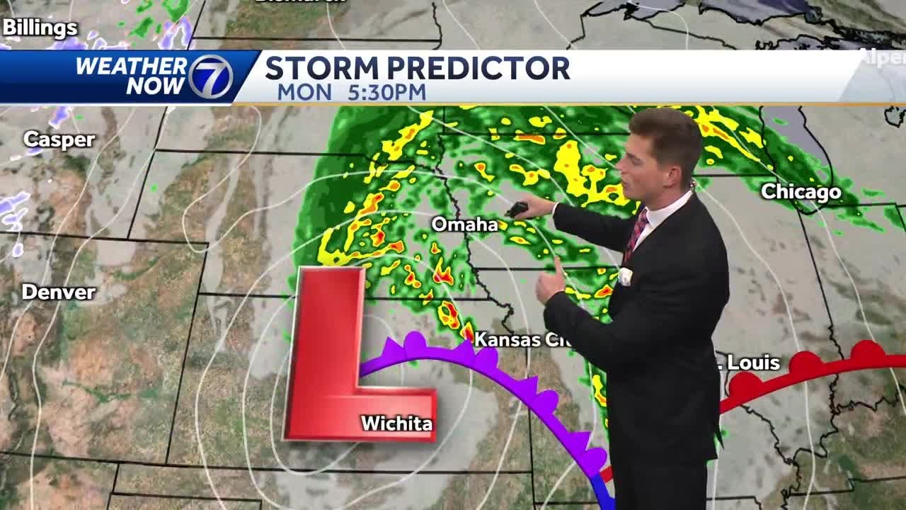 More rain in the forecast for Monday - YouTube