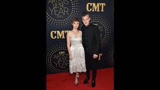 Celebrity Clare Bowen# Actress Wealth