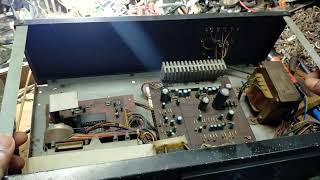 OLD UNIVERSAL STEREO CASSETTE PLAYER ORIGINAL LA 4440 IC DC POWER OR TRANSFORMER AC VOLTAGE VIDEO.🙏