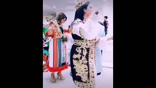 لباس التقليدي الساحلي التونسي  مع اغنية (سفسري و جبة و حرقوص وحنة مقدي ) 