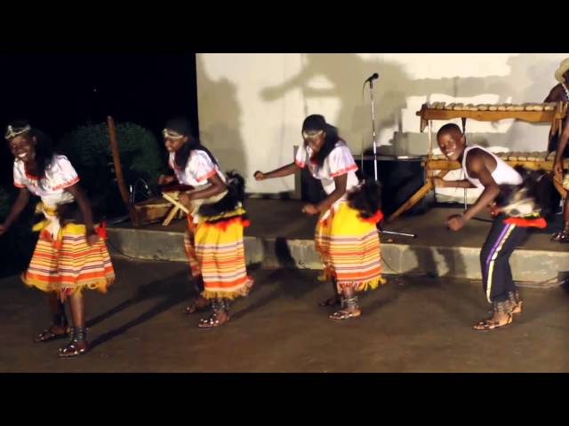 Bantu Cultural Troupe in kiganda Dance. Nankasa, Bakisimba, Muwogola. class=