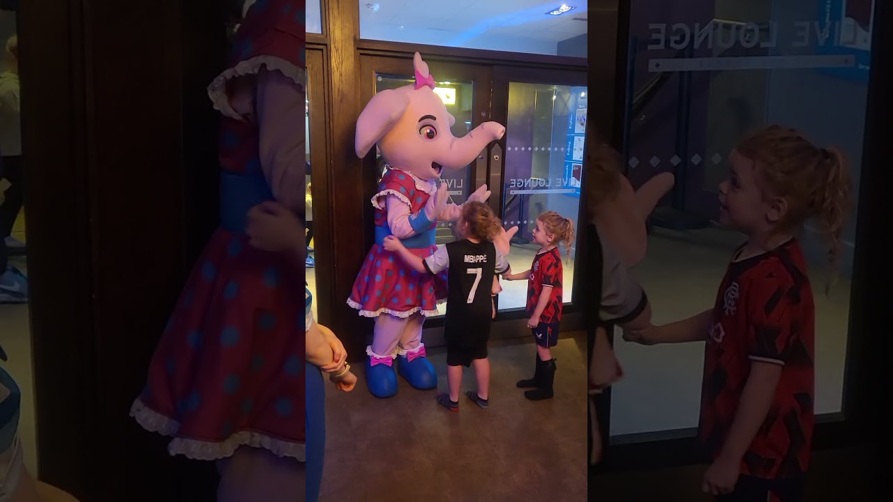 Rockoh Absolutely Love Annie It's Adorable🫶🐘 ( Haggerston Castle 2024 )