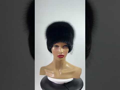 Хутряна норкова шапка жіноча на плетеній основі "Колібрі розріз", відео 2