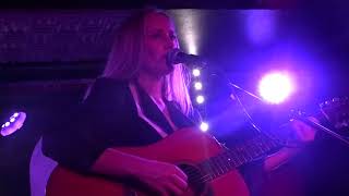"I Mined" (solo), The Weather Station - Paris, Octobre 2017