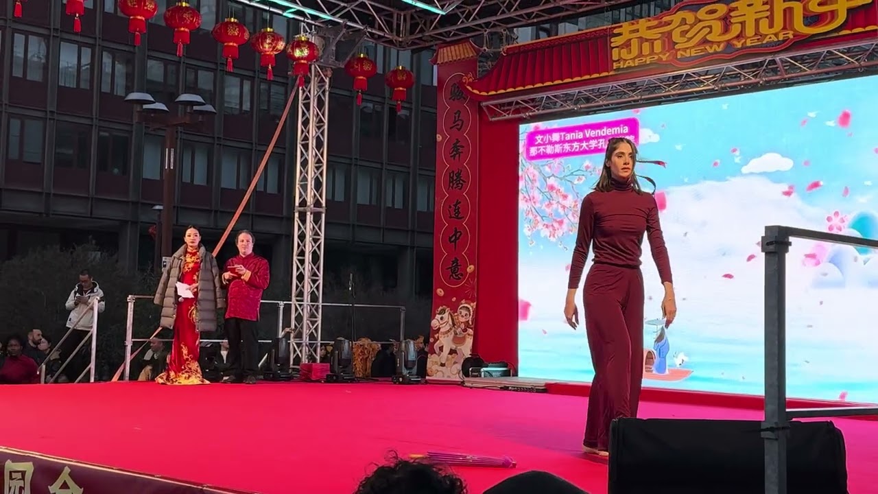 Tania Vendemia danza al Capodanno Cinese a Napoli - IPHONE 15 PRO - 4K 60F