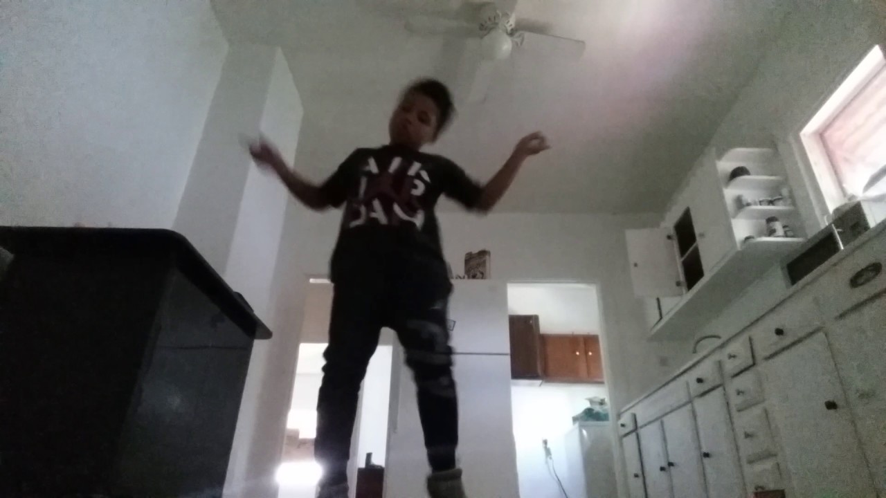 On vacation ayo and teowhy you going so hard