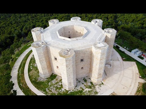 Castel del Monte, Andria, Apulia, Italy, Europe