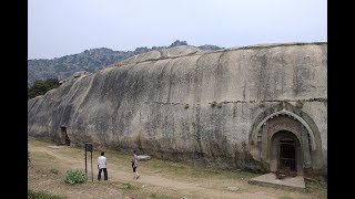 Пещеры Индии Барабар и Китая   древние бомбоубежища?