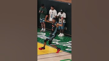 Thumbnail of This still gotta be the greatest alley-oop I've ever seen 🤯🤯