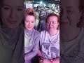 Умные и красивые, и богатые )