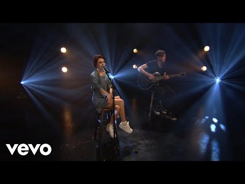 Cher Lloyd - With Ur Love (AOL Sessions)
