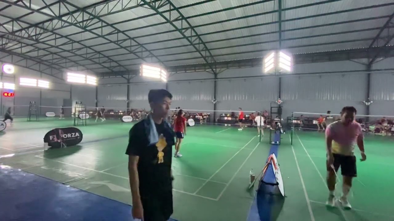 แข่งแบดรายการ ขิง mini club5 มือ BG รอบ 4 ทีมสายล่าง