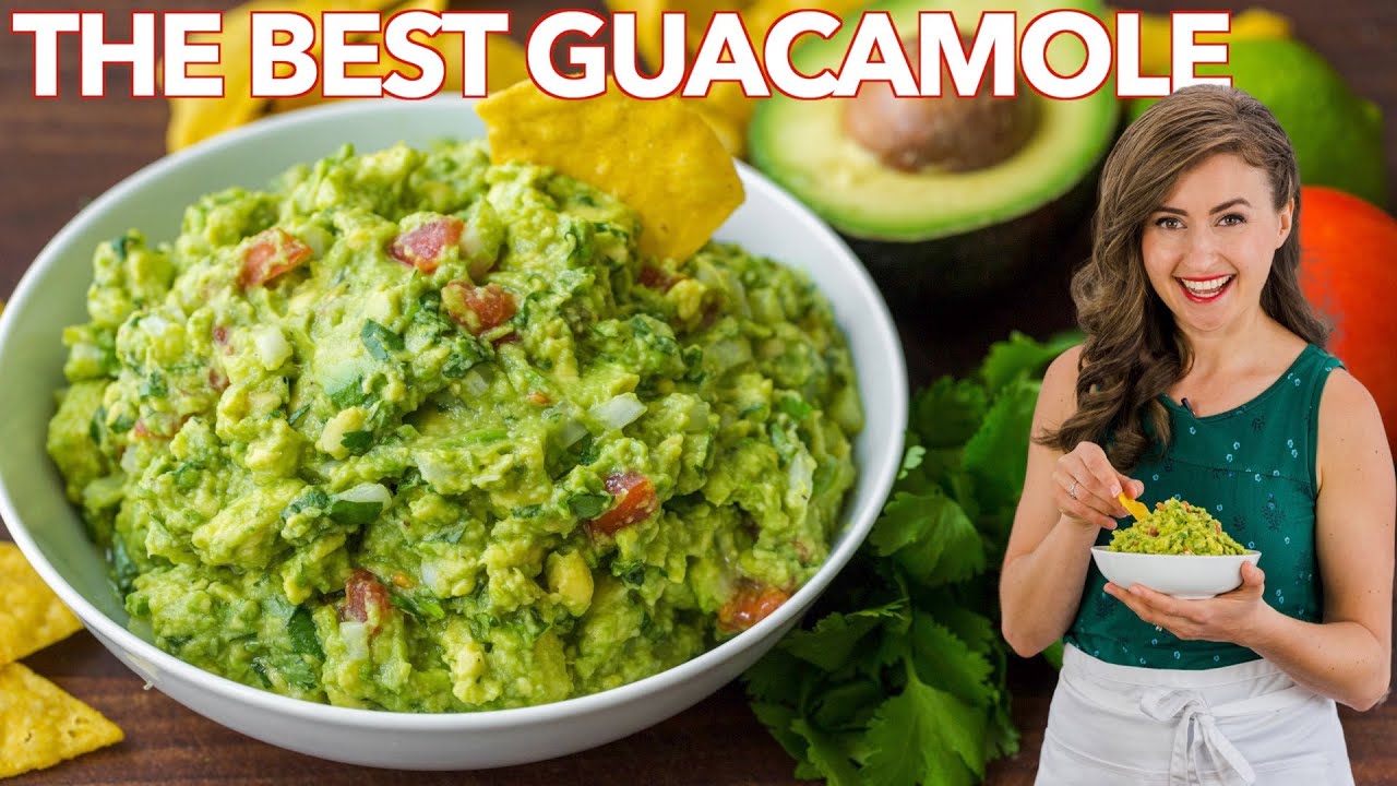 How to Make Guacamole (Easy Guacamole Recipe)