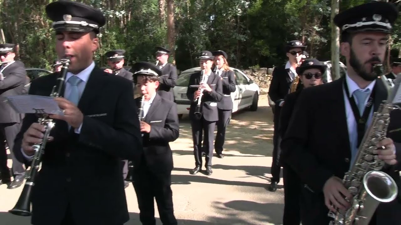 Banda Marcial de Fermentelos/Banda Arcos de Valdevez-Marcha de Procissão SÃO MARTINHO-Carlos Marques