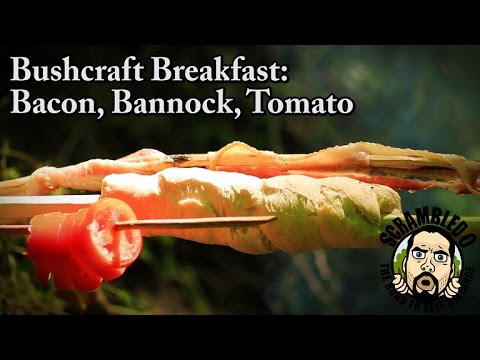 Bushcraft Breakfast - Bacon, Bannock, Tomato