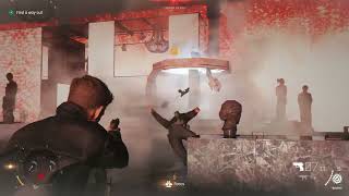 007 First Light - Uninvited: Find a Way Out of the Webb Exhibition Room | License To Kill Gameplay