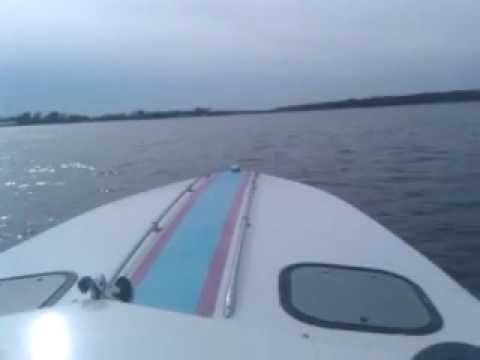 Vector Python 24ft  chain of lakes (grass lake) IL. nude