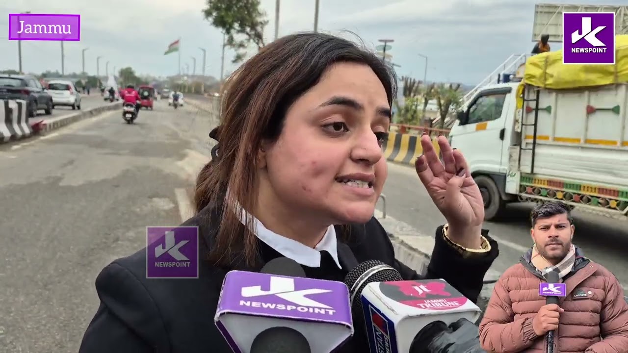 Разве это не неправильно для нас, людей из общей категории, что мы выступаем против UGC и Арши Ша...