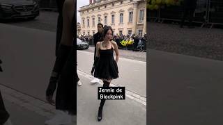 #Jennie de #blackpink  Penélope Cruz y más celebs en el desfile de Chanel #parisfashionweek