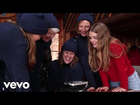 Maggie Rogers - Dog Years (Behind The Scenes)
