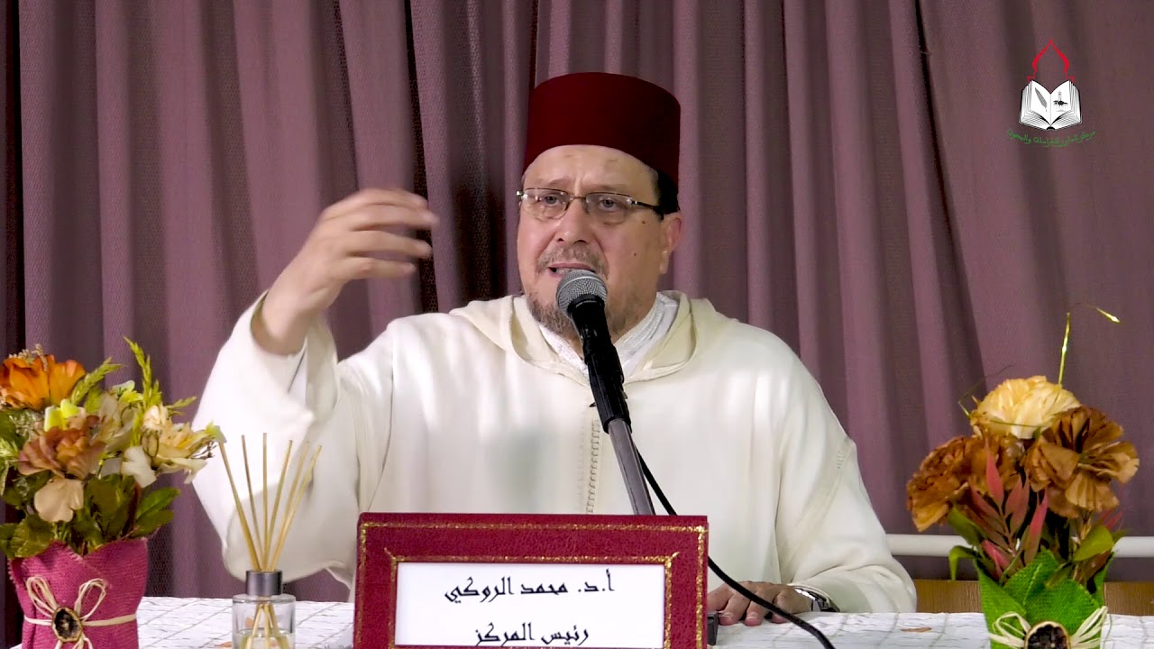 حكم الصلاة على النبي صلى الله عليه وسلم، وزيادة لفظ 