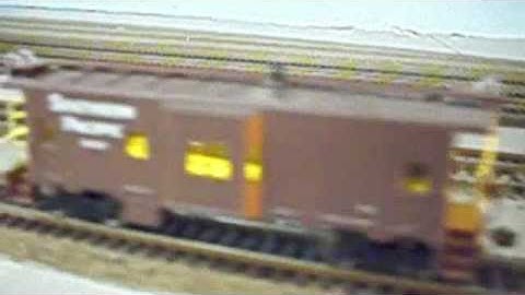 Lit HO cabooses and F.R.E.D light