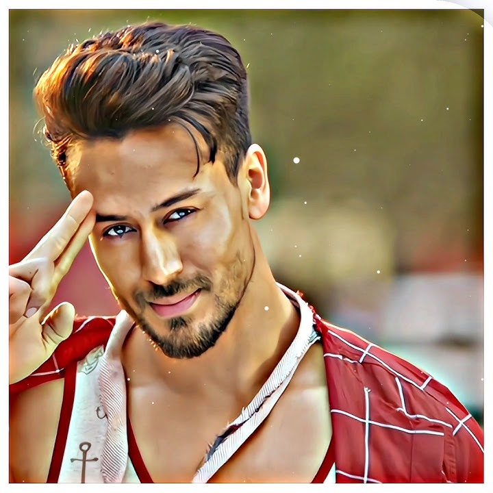 🔥Tiger Shroff killing villain road Amazing fight scene 💯#shortsfeed #ytshorts#trending