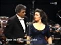 Placido Domingo and Veronica Villarroel sing Amor, mi raza sabe conquistar