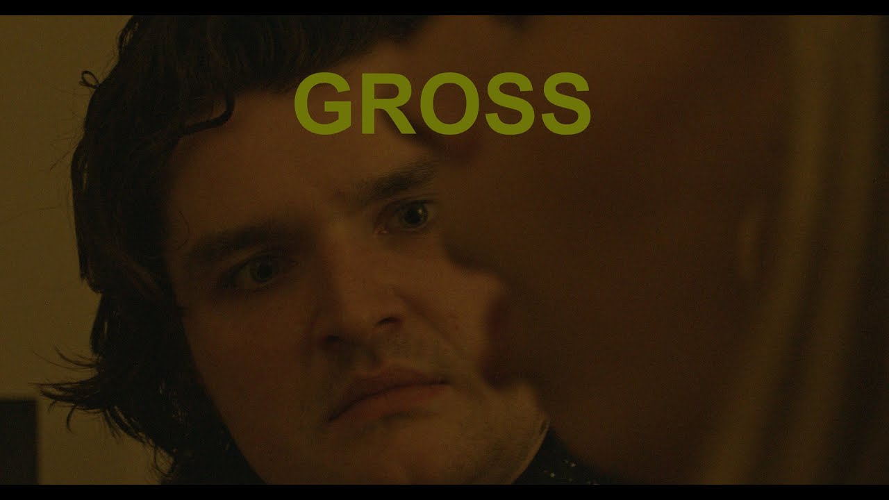 COMEDY SHORT FILM - Gross