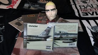 Unboxing: Eminem's “KAMIKAZE” EU version CD