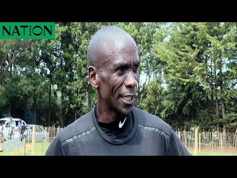 Kipchoge defends marathon gold, cementing title as greatest ever