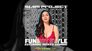Download Mp3 DJ FUNKOT Kutimang Adikku Sayang funkot style - ipank - viral TikTok yang kalian cari Gudang lagu Download Mp3 DJ FUNKOT Kutimang Adikku Sayang funkot style - ipank - viral TikTok yang kalian cari