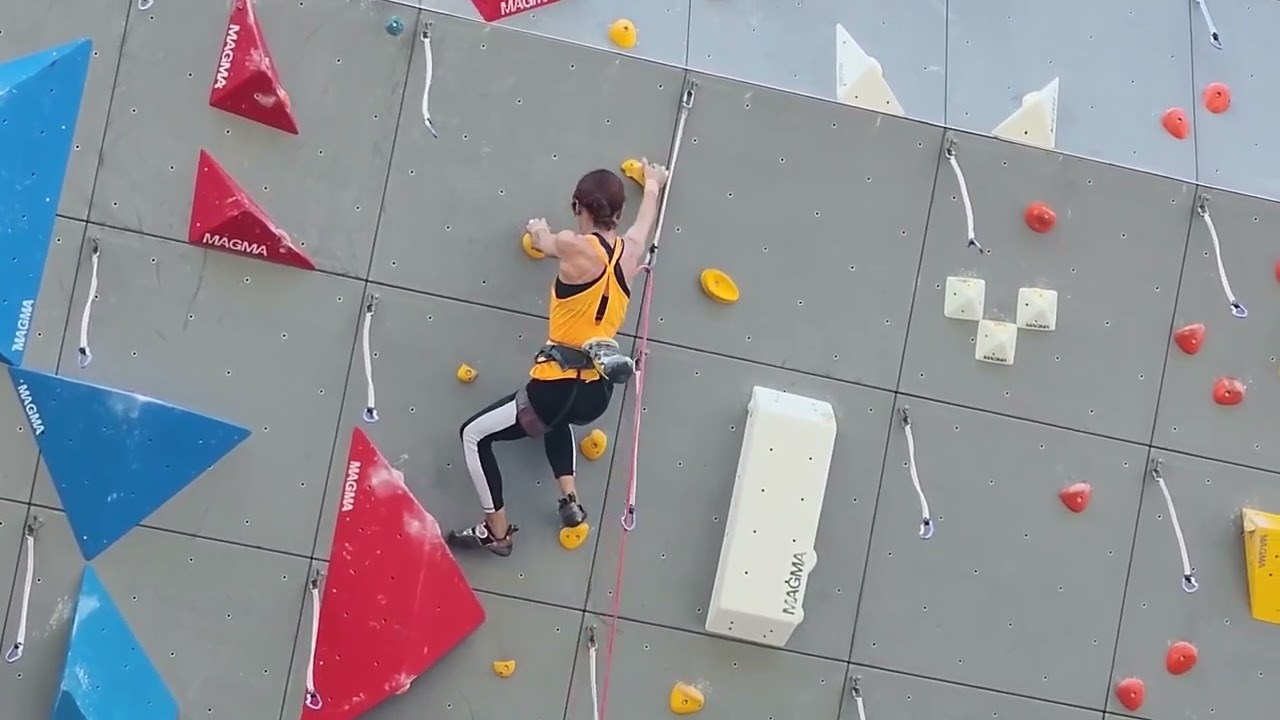 sports climbing 고양인공암벽공원 중앙벽좌측노랑색 등반 윤은미클라이밍 2022 06 11 YouTube
