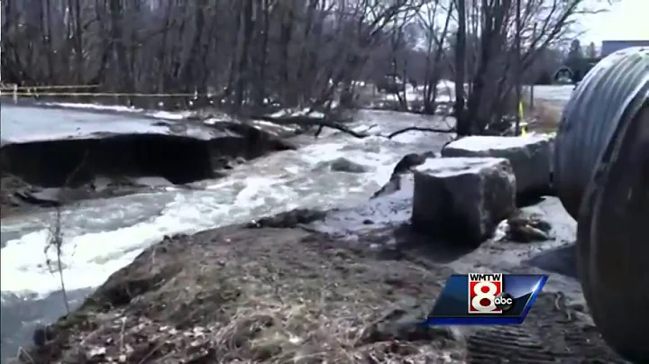 Officials try to control Dexter flooding