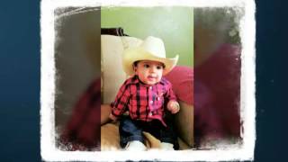 Video thumbnail of "BabyErickTavarez | La Abuela De La Abeja Miope"