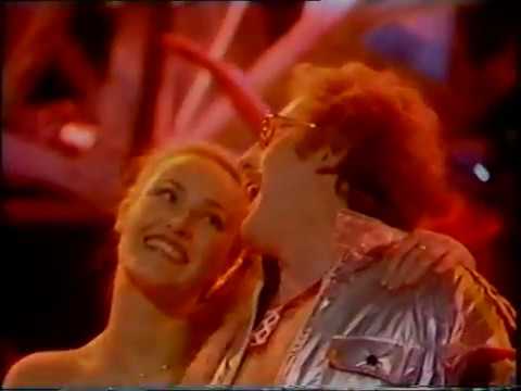 Fred Wedlock — Top Of The Pops - 1981.02.19 - Fred Wedlock - The Oldest Swinger In Town (Legs & Co)