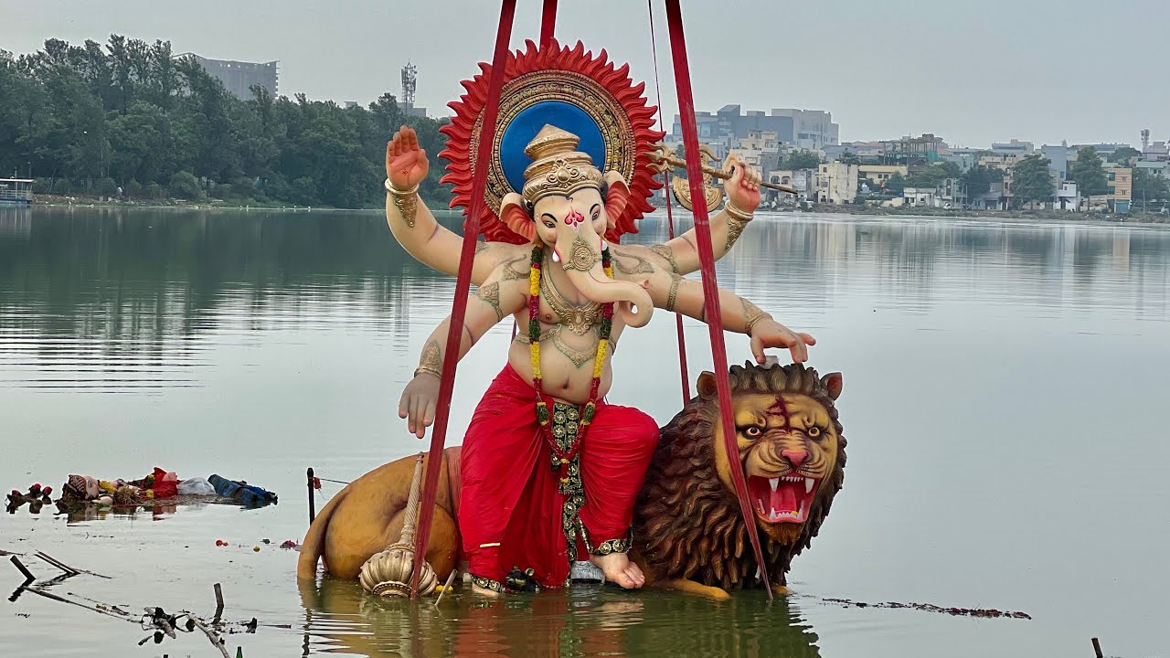 Big Ganesh nimajjanam 2024 | Ganesh Visarjan in Mini Tank Bund | Hyderabad Ganpati Visarjan 2024