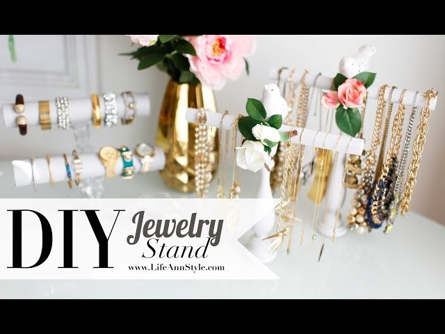 20 Simple DIY Bracelet Holder Ideas  Diy bracelet holder, Diy jewelry  holder, Easy diy jewelry
