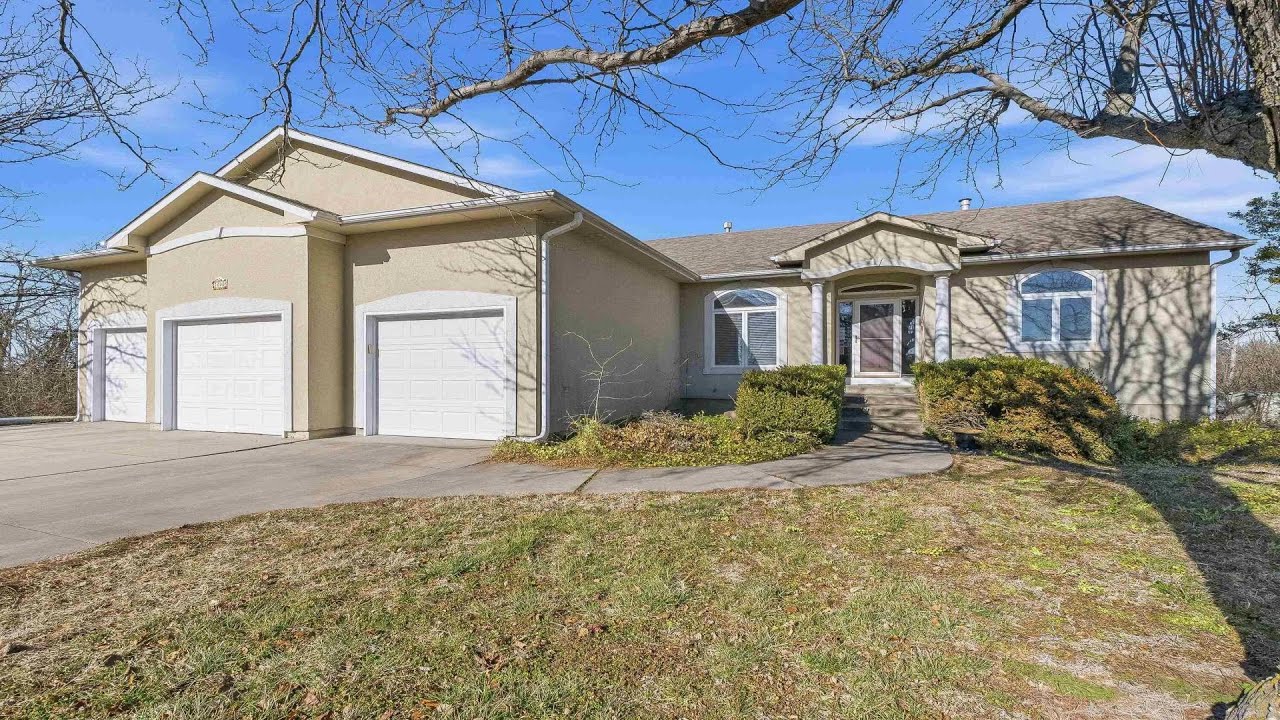 NEW LISTING: 7200 E 55th Ct S Derby KS 67037