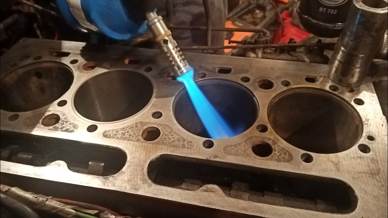 IMR m34 zamena hilzni/removing and installing Cyilinder Sleeves (IMT558 part 1)